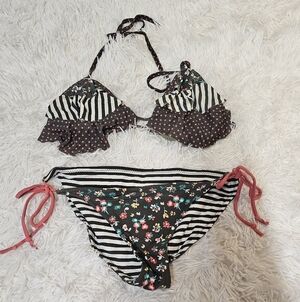 Xilaration Bikini Swimsuit Reversible Outdoor Travel Beach